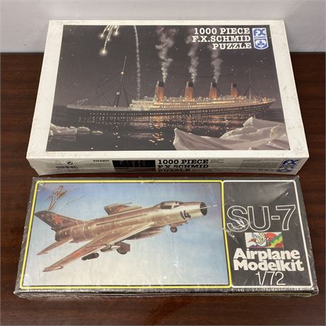 Vintage New in Box Titanic 1000 Piece Puzzle and SU07 1/72 Scale Model Kit