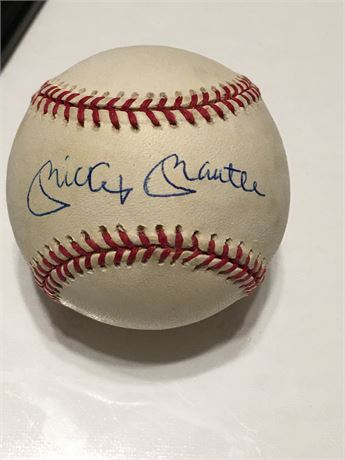 Rawlings Baseball Signed by Mickey Mantle ⚾️⚾️