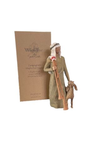 WillowTree Zampognaro (Shepard with Bagpipe) with box