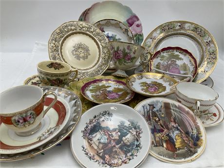 AMAZING! Large Collection of Decorator Plates