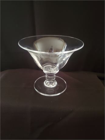 Vintage glass bowl, stemmed
