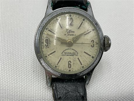 Rust Belt Revival Online Auctions - Vintage - Effem 17 Jewels Watch