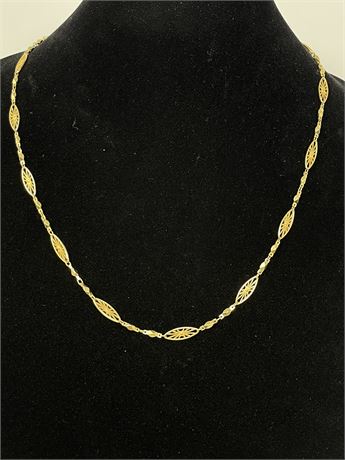 Avon Gold Tone Filigree Chain Necklace