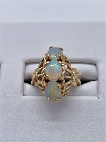 Ladies 14K Yellow Gold and Opal Ring