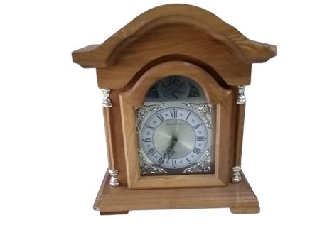 Daniel Dakota Wooden Mantel Clock