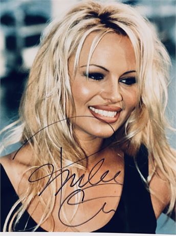 Pamela Anderson Signed 8x10 Photograph