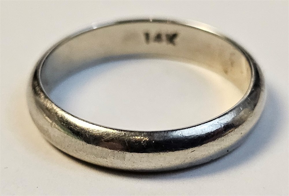 Rust Belt Revival Online Auctions - 14K White Gold Ring, Size 8.25