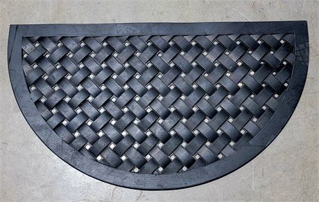 Half circle basket weave rubber doormat