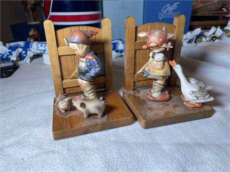 Goebel Hummel Bookends Boy with Pigs and Girl with Geese TMK-2