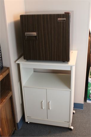 Samsung Mini Refrigerator with Wood Stand