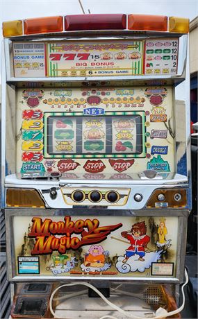 Vintage Monkey Magic Slot Machine