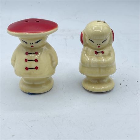 Vintage Ceramic Chinese Couple Salt and Pepper Shakers