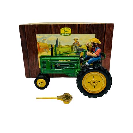 Franklin Mint John Deer Tin Tractor with Key