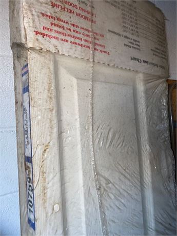 Rust Belt Revival Online Auctions - NEW Premdor White Textured 30" Bi ...