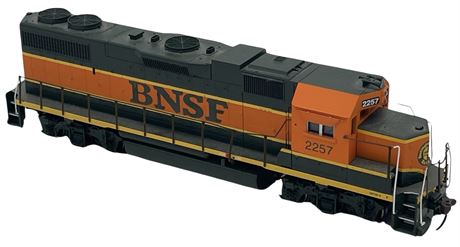 HO Scale - Railroad - BNSF 2257 Locomotive