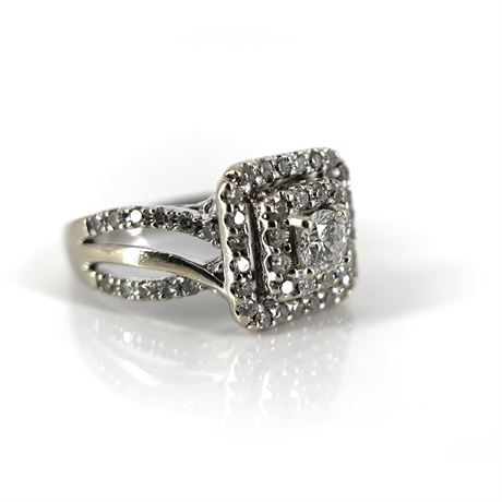 0.94 Ct Diamond 14 K Engagement Ring