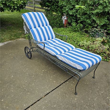 Wrought Iron Chaise Lounge Chair With Cushion