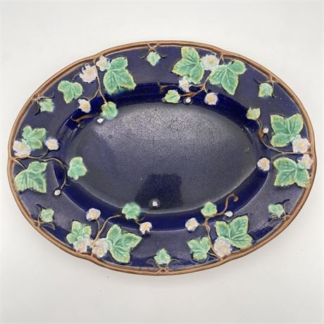 Majolica Platter in the Style of George Jones Strawberry Blossoms