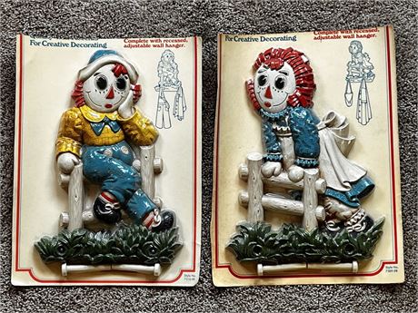 NOS 1977 Bobbs-Merrill Raggedy Ann and Andy Decorettes Wall Hanger Set