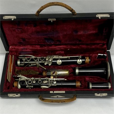1930's Penzel Mueller Artist Clarinet with Original Case