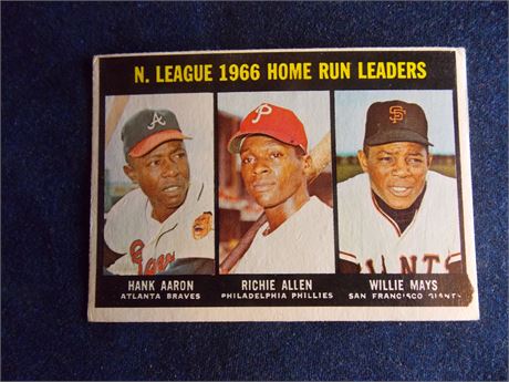 1967 Topps #244 Hank Aaron/Willie Mays LL