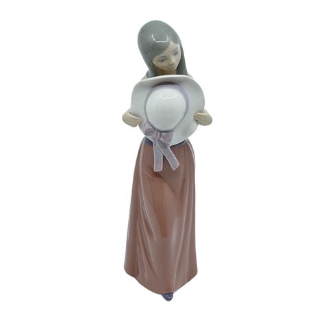 Llaldro 'Bashful' Sun Hat Girls #5007 Porcelain Figurine