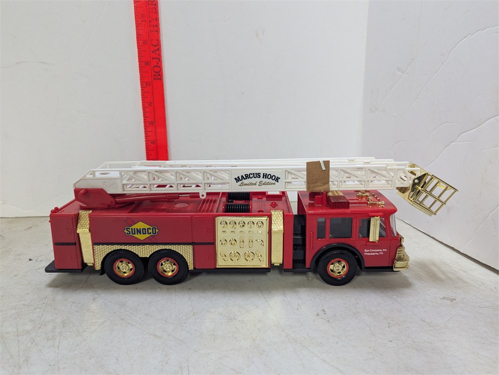 Rust Belt Revival Online Auctions - 1995 Sunoco Aerial Tower Fire Truck ...