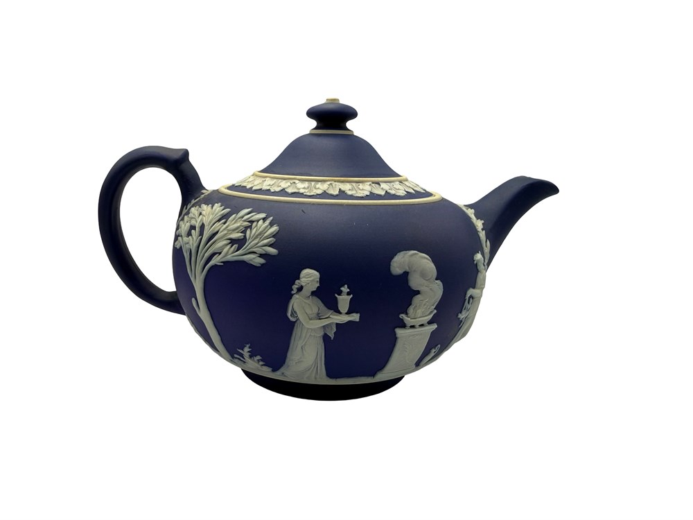 Rust Belt Revival Online Auctions - antique Wedgwood cobalt/dark blue ...
