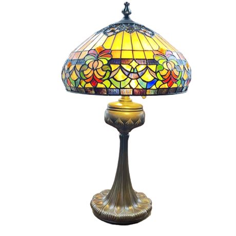Quoizel Vintage Bronze Tiffany-Style Accent Table Lamp