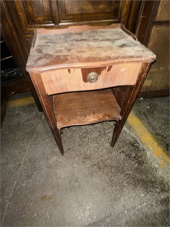 Antique Side table 16x12x27