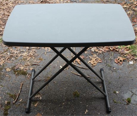 Portable Collapsible Table