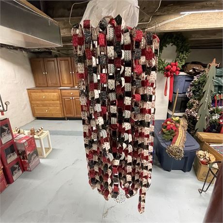 Quilters Holiday Loop Garland