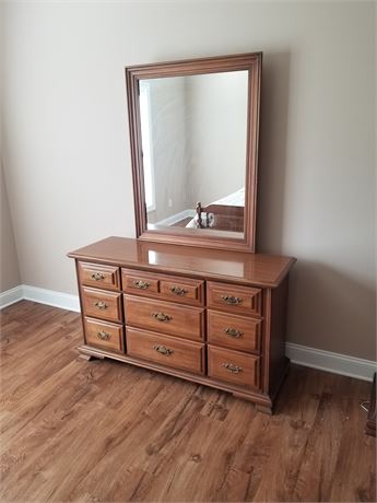 Wood Bedroom Chest  Dresser with Mirror