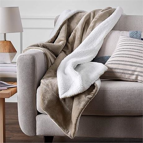Amazon Basics Ultra-Soft Micromink Sherpa Blanket, Quilt, King, Taupe
